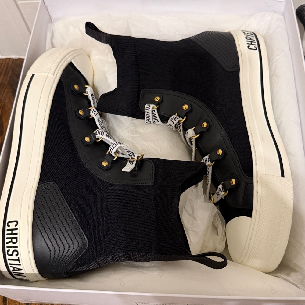 Dior Walk 'N' Dior Sneakers